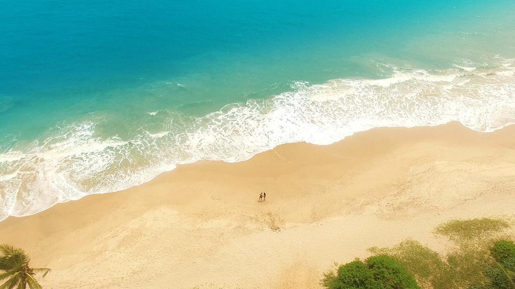 Ranna 212 Beach Resort Kahandamodara Buitenkant foto