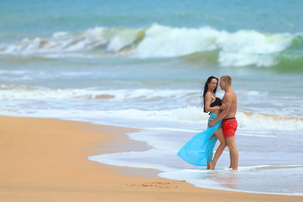 Ranna 212 Beach Resort Kahandamodara Buitenkant foto