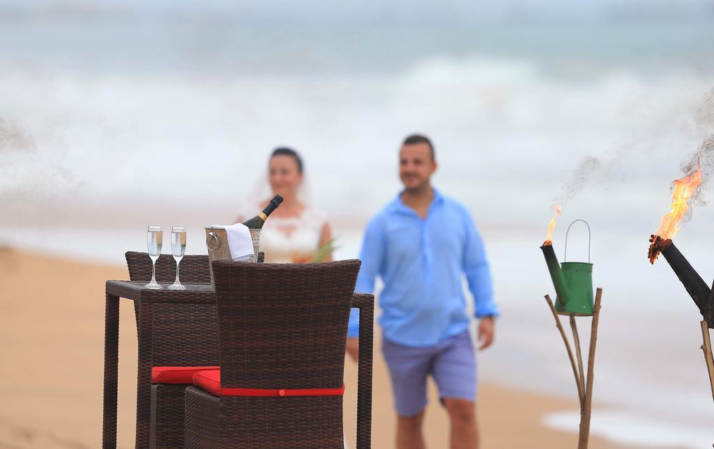 Ranna 212 Beach Resort Kahandamodara Buitenkant foto