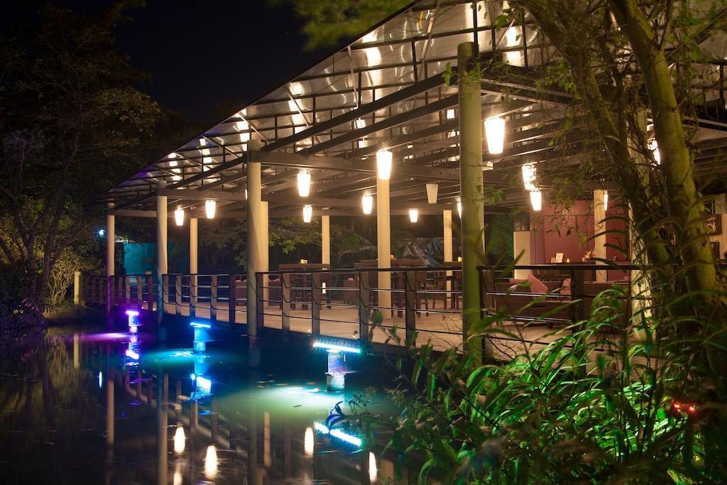 Ranna 212 Beach Resort Kahandamodara Buitenkant foto